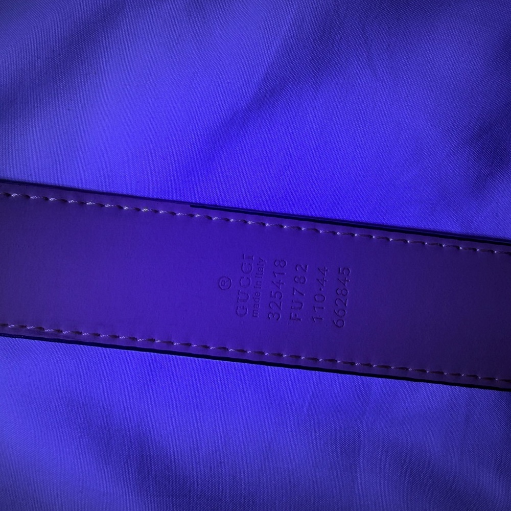 Authentic Gucci Beige Monogram Belt with Silver Buckle - Picture 6 of 7